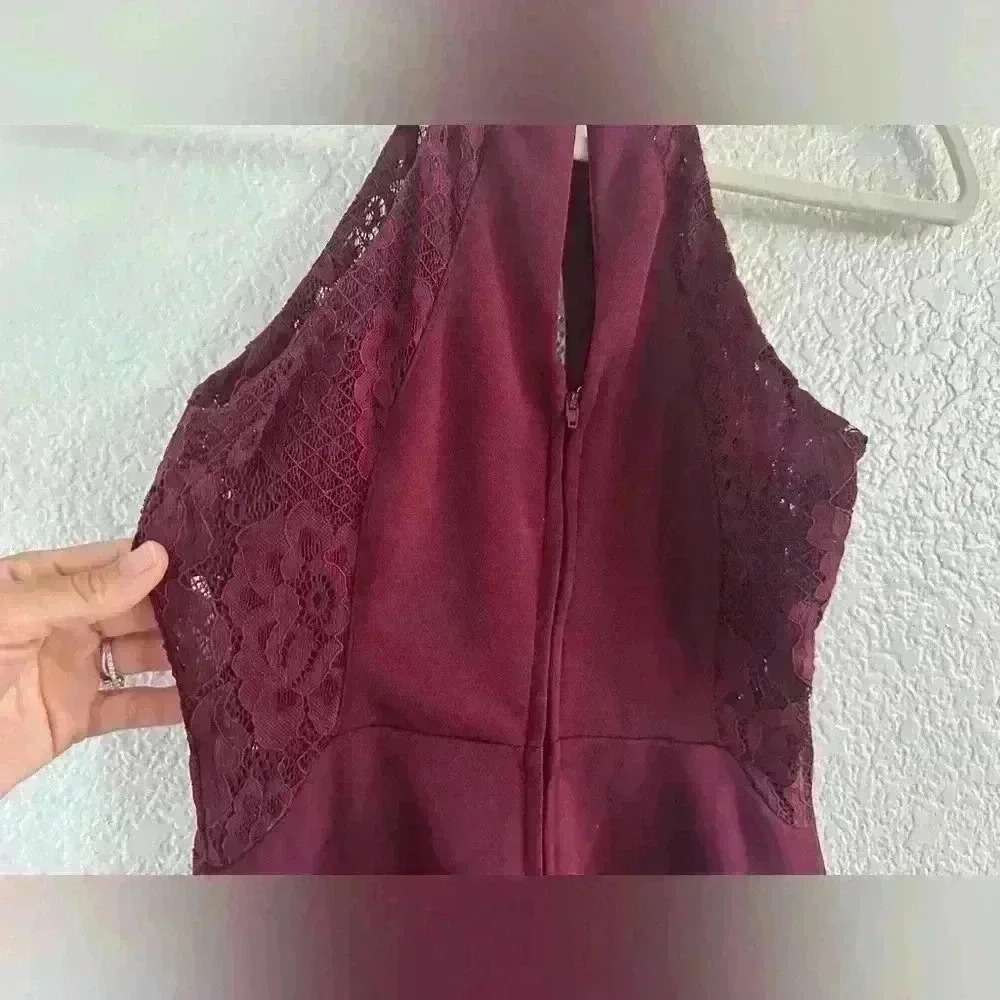 Speechless Burgundy Dress with Lace Accents Juniors Size 5, Prom, fun and formal - Picture 3 of 7